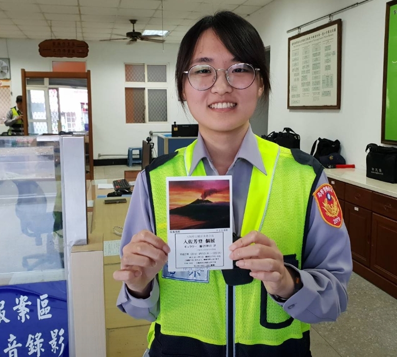警員林欣璇熱忱服務為日本旅客找到民宿-3