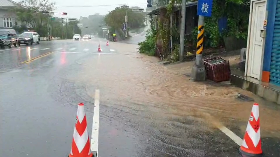 本分局轄內鹿野鄉街道路面積水已退去，請用路人減速慢行