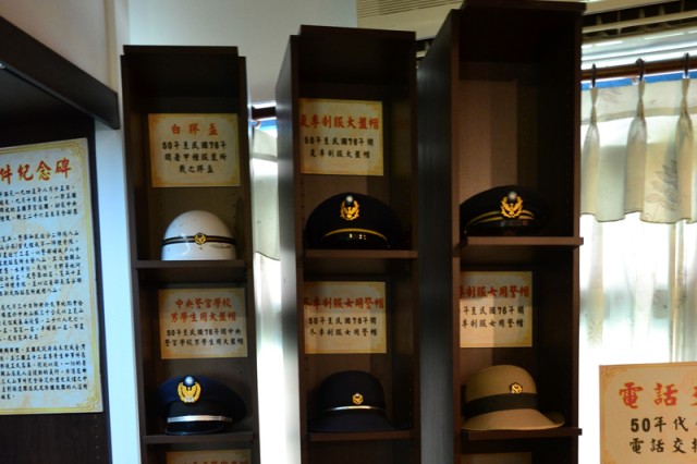 中央警官學校男學生用大盤帽(另開新視窗)